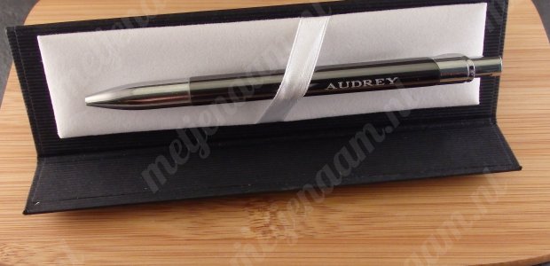 Aluminium pen metallic grijs met je naam in luxe etui